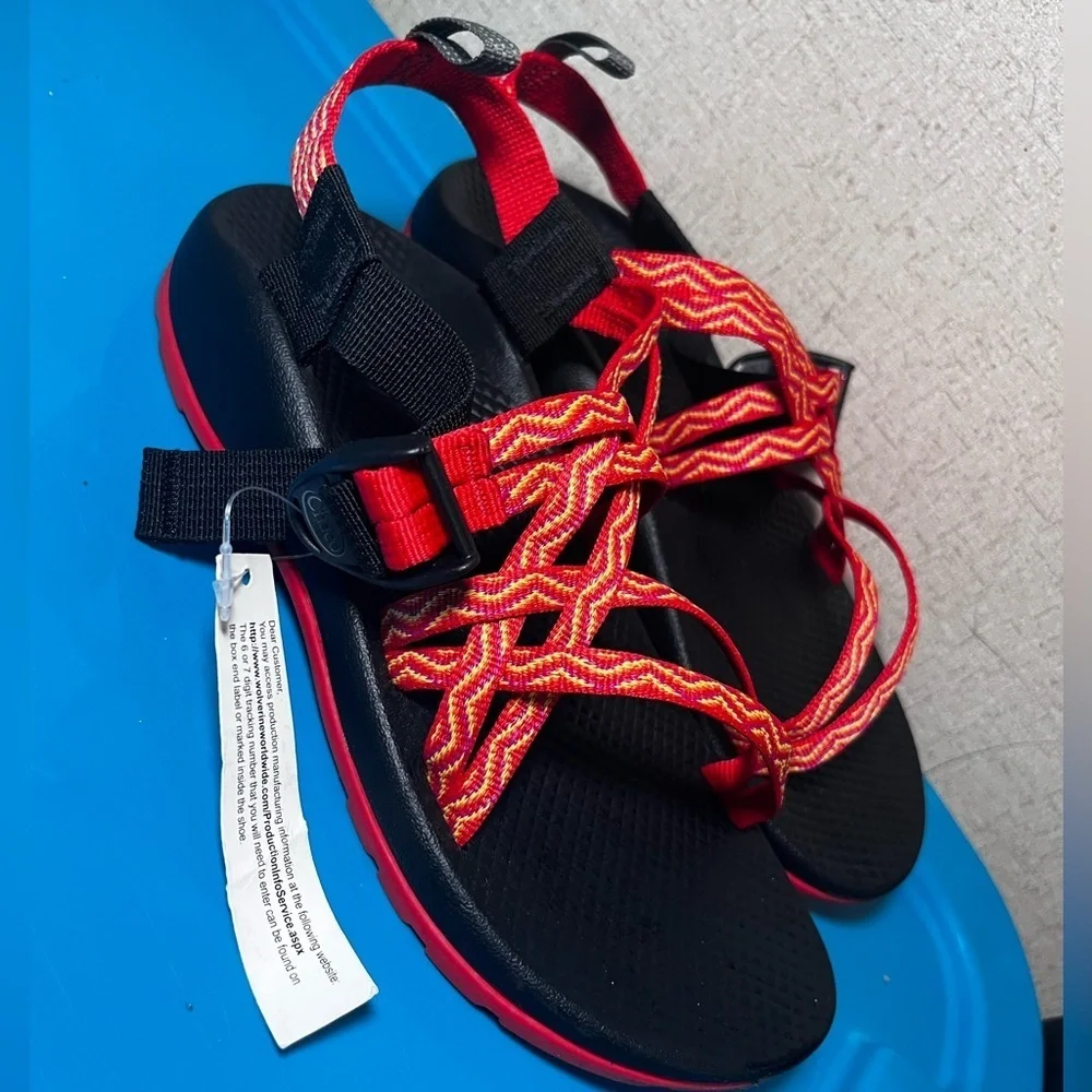 Chaco ZX/1 Classic kids  Sandals Sz 5 Hiking Trail Water Outdoor Orange